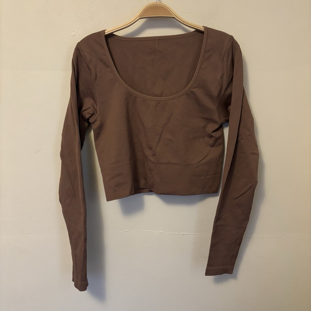 Athleta‎ Aurora Crop Top Seamless Ribbed Long Sleeve Shirt M Brown
